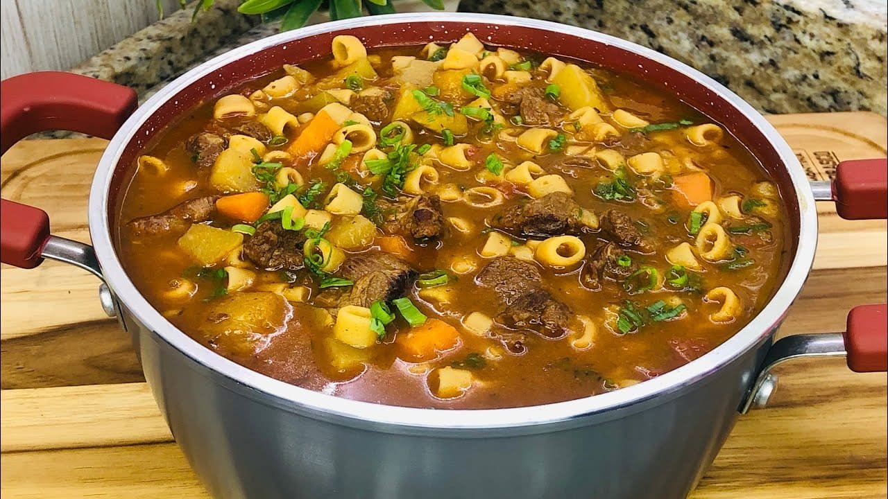 Sopa de Macarrão Caseira