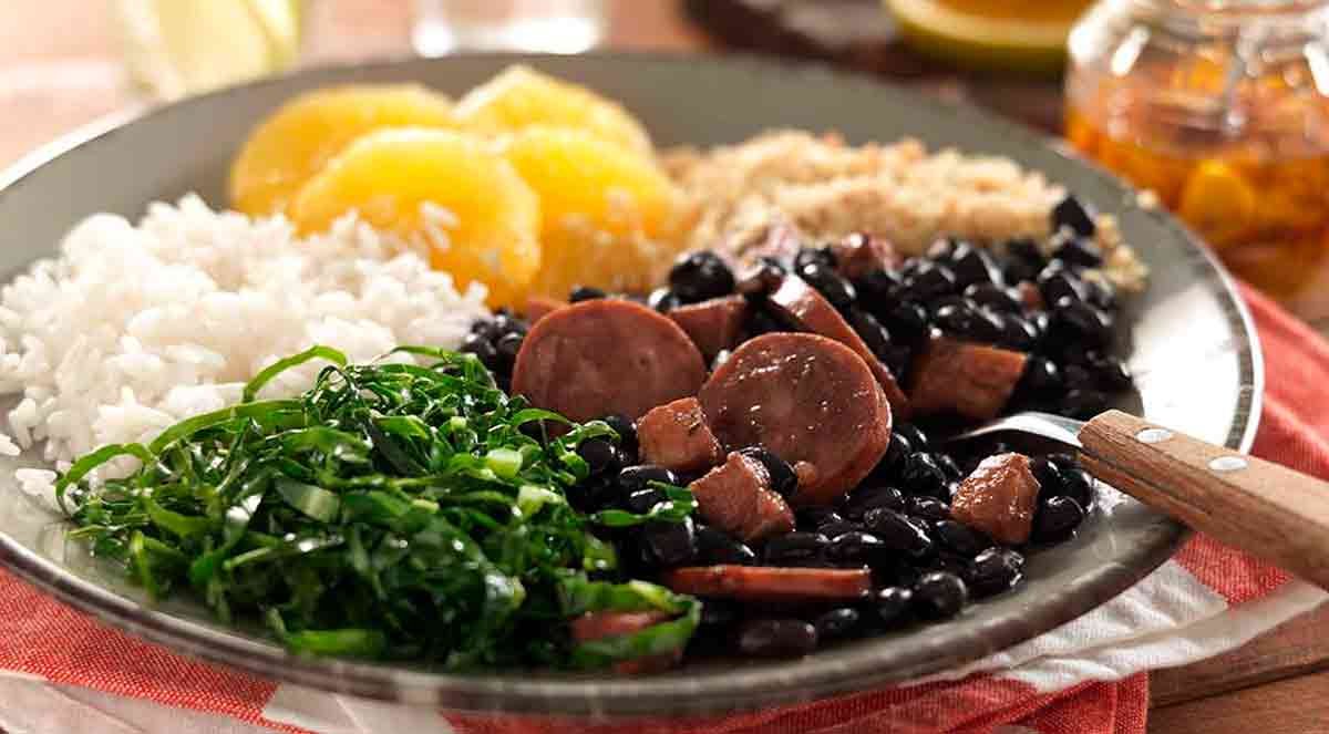 Feijoada Tradicional: O Sabor Autêntico da Culinária Brasileira