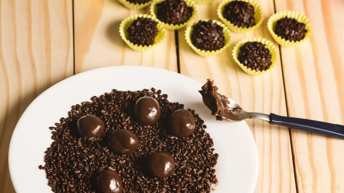 Receita de Brigadeiro para Enrolar que Derrete na Boca!