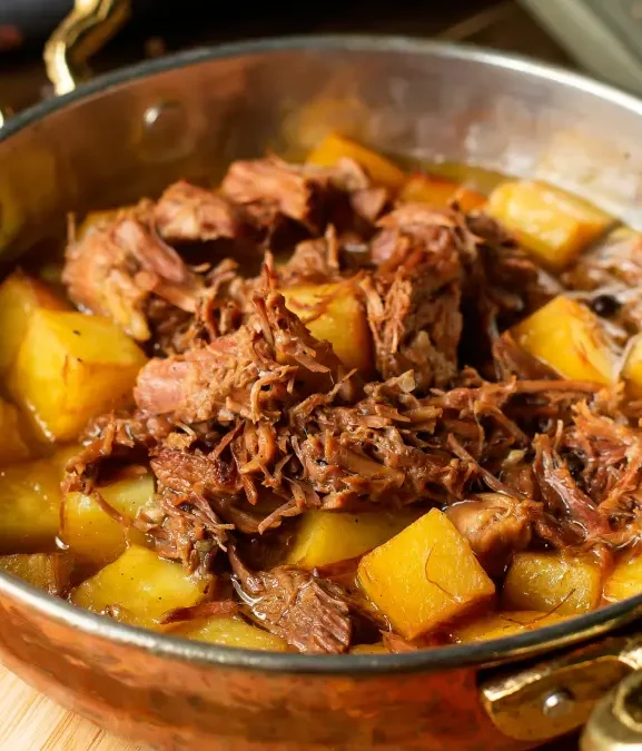 Vaca Atolada: Uma Receita Cremosa e Reconfortante para Dias Frios
