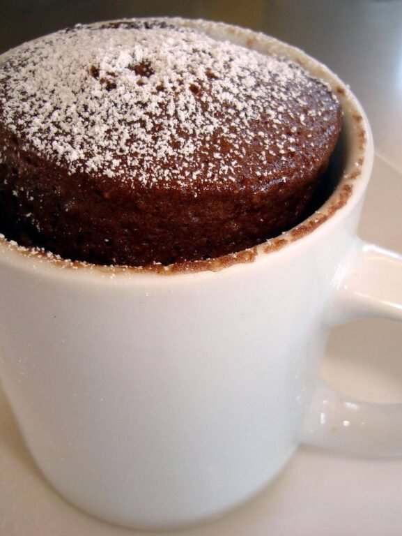 Bolo de Caneca de Micro-ondas: Prático, Rápido e Delicioso!