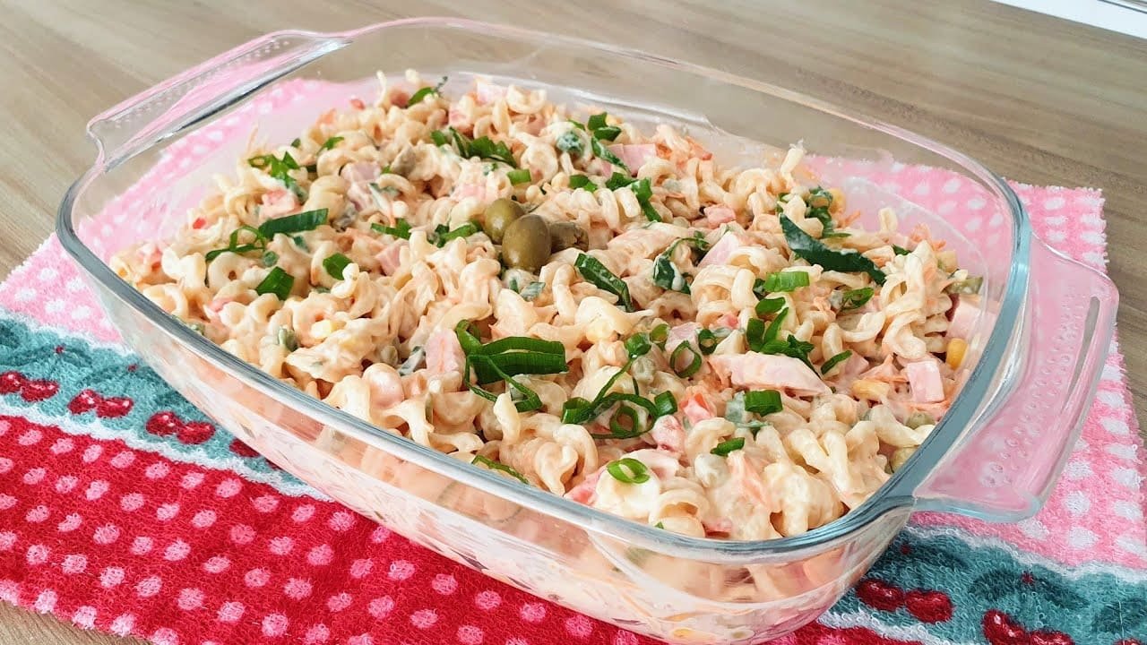 Macarronese Cremosa: A Salada de Macarrão que Faz Sucesso em Qualquer Ocasião